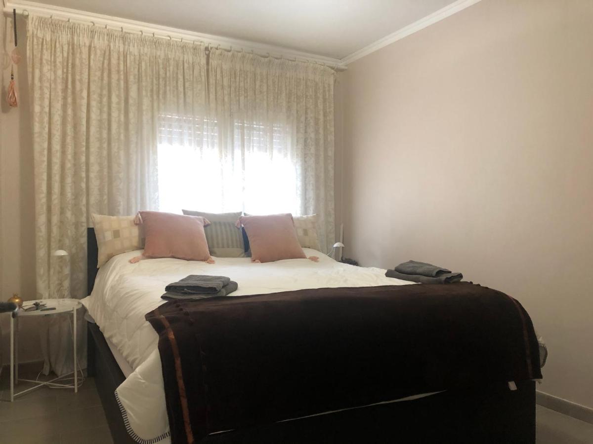 Montserrat Apartment กาลองเย ภายนอก รูปภาพ