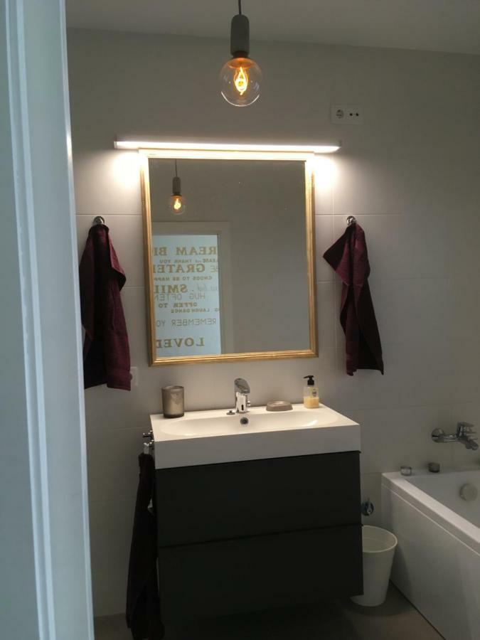 Montserrat Apartment กาลองเย ภายนอก รูปภาพ