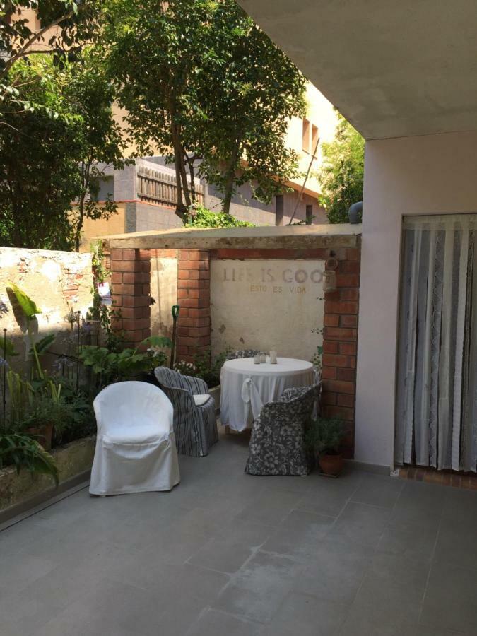 Montserrat Apartment กาลองเย ภายนอก รูปภาพ